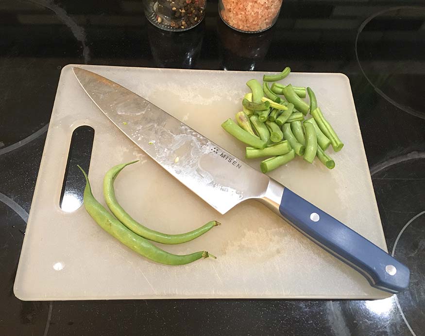 https://www.essentialhomeandgarden.com/wp-content/uploads/2021/09/Chefs-knife-cutting-performance.jpg
